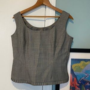 Escada Tank